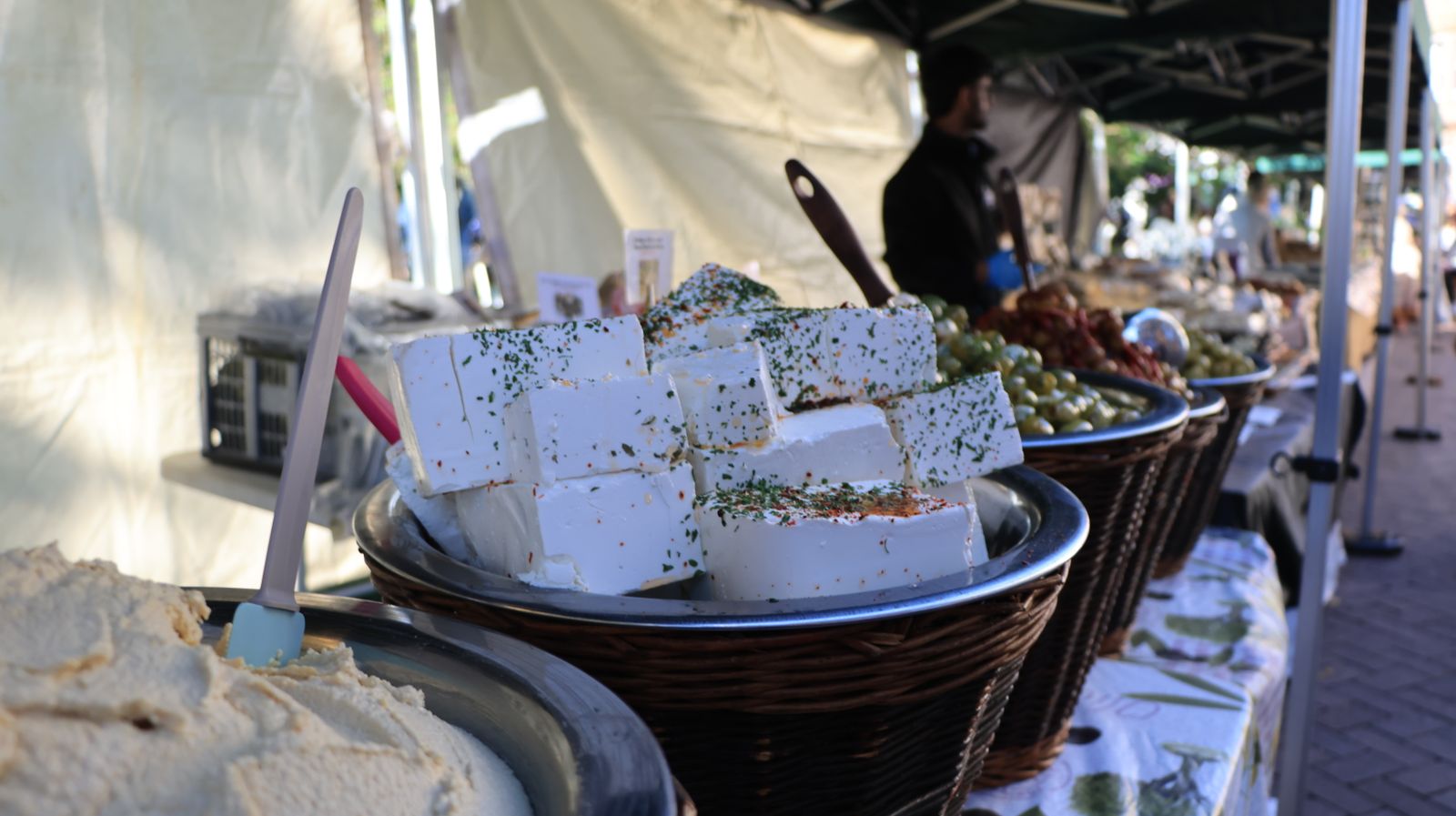 Étal de produits du terroir en Brie champenoise